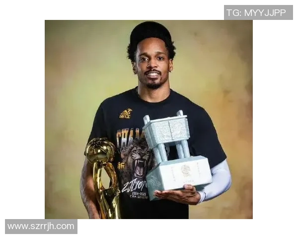 巴里-布朗当选CBA最有价值球员，成就赛季辉煌