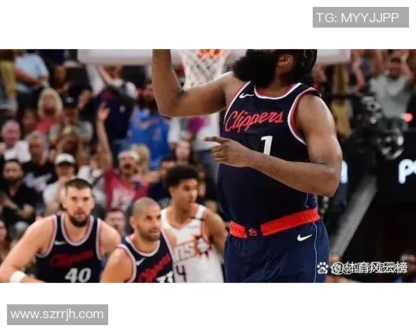 开拓者队再遭失利，快船队大胜——两队命运大不同