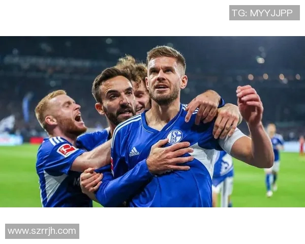 激战沙尔克04vs拜仁:德甲巅峰对决,谁能笑到最后?